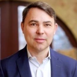 Dr. Thomas Britton
