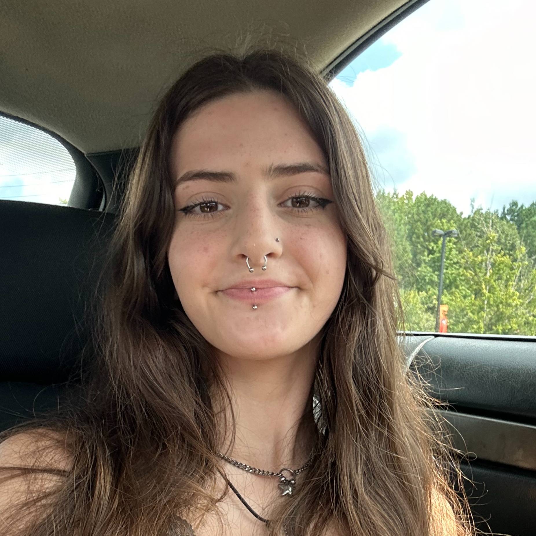 Clara Straight
