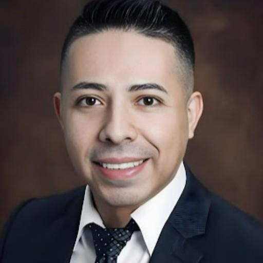Steven Olivas