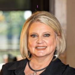 Debbie Knight