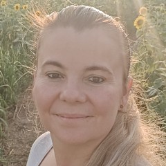 Roksana Jones
