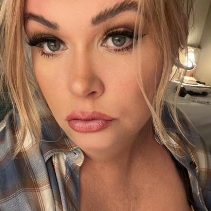Farrah Debus