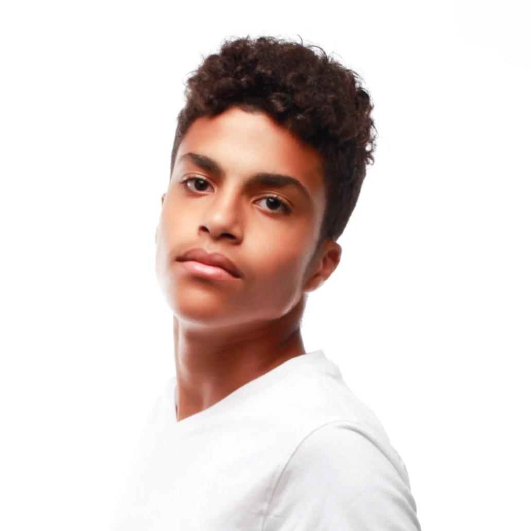 Aaron Cesar Cutino Plana