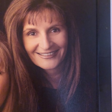 Angela Crapis