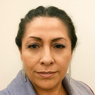 Lidia E. Luna