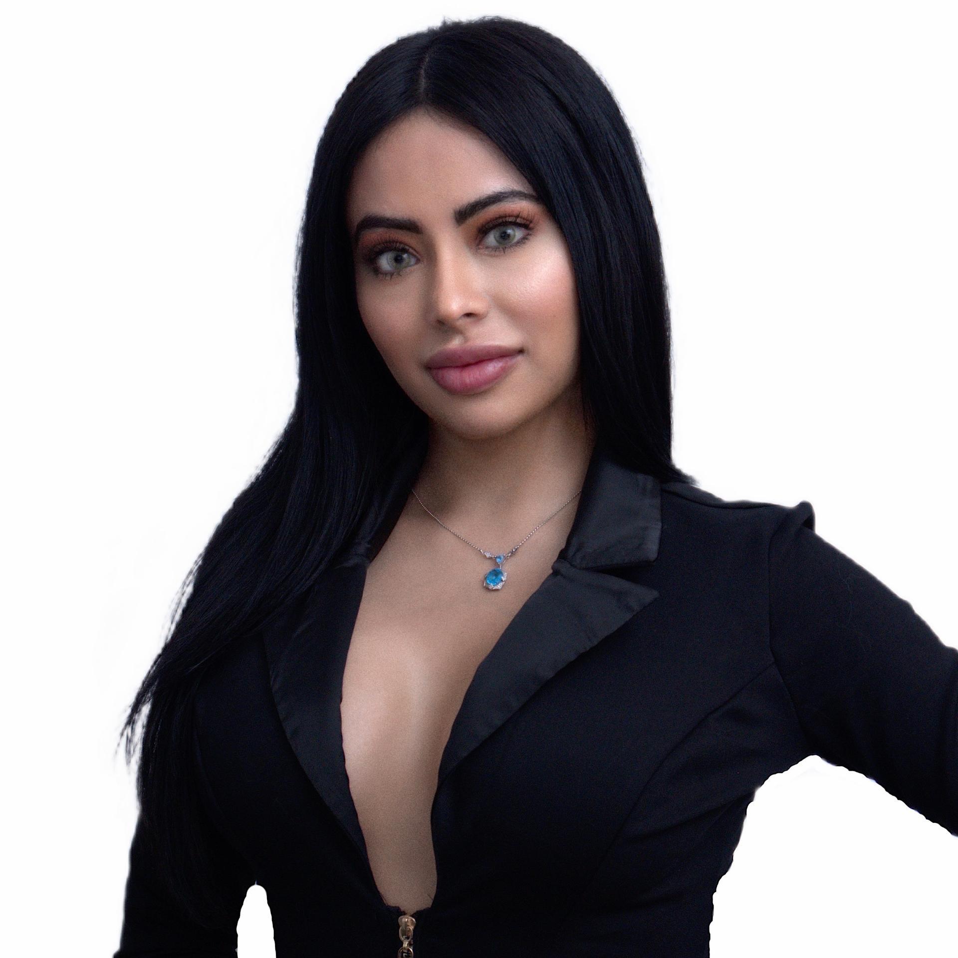 Caroline Escobar