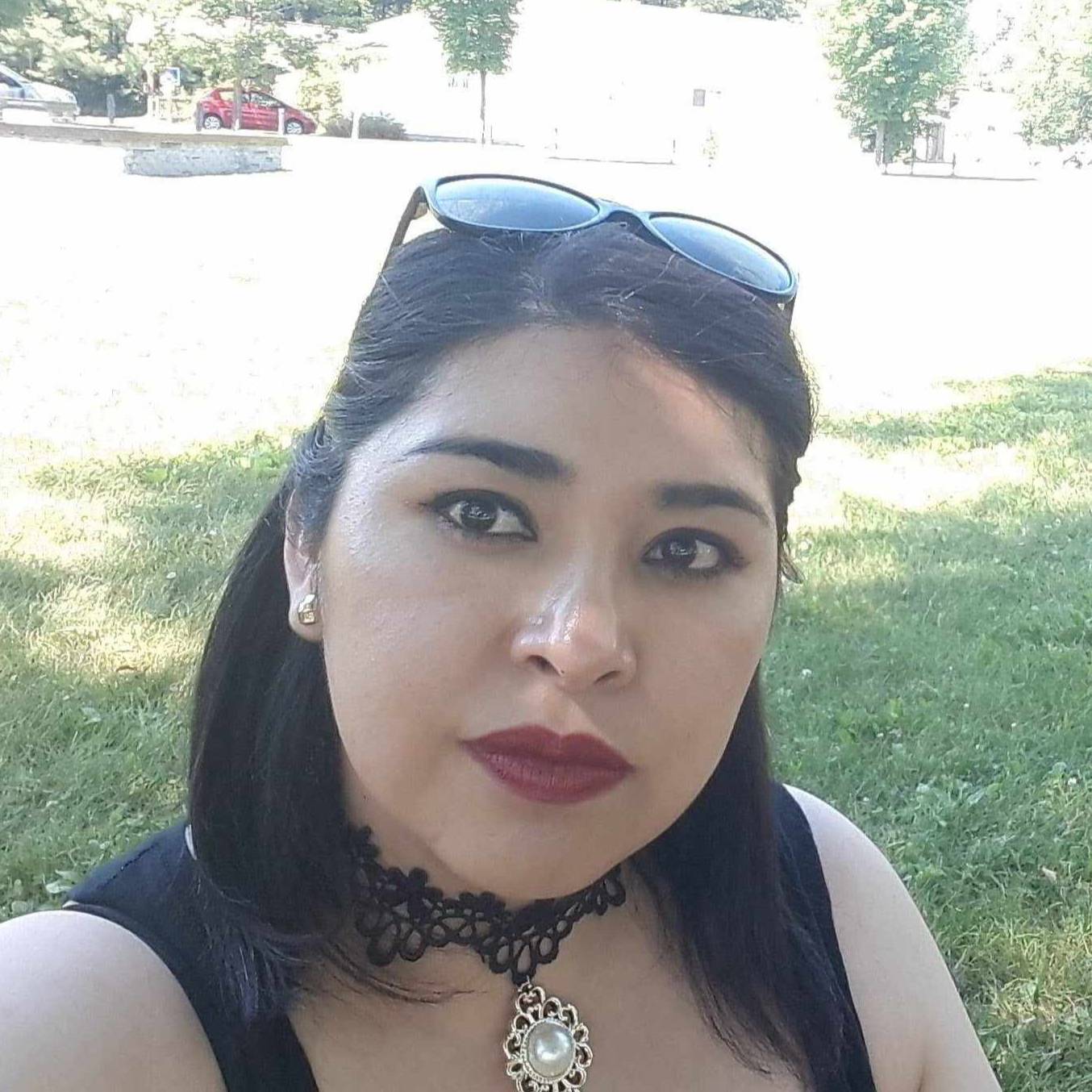 SARAHI FLORES