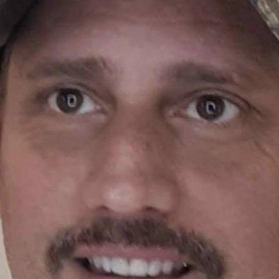 Brent D Maddox