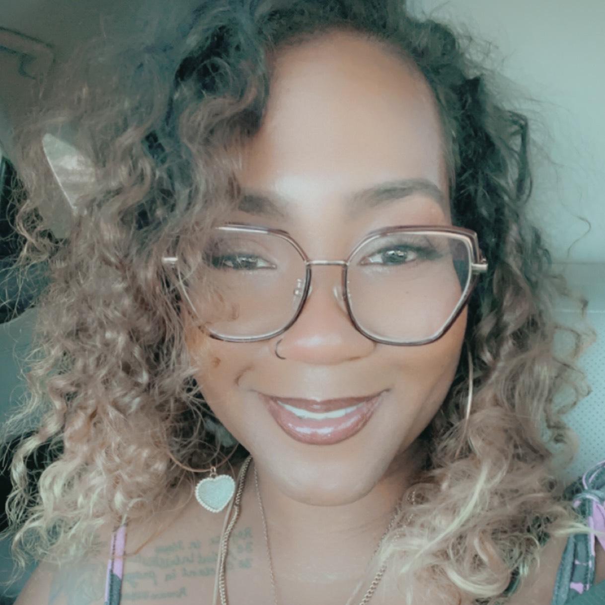 Atia Davis