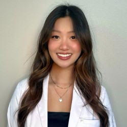 Ashley Pham