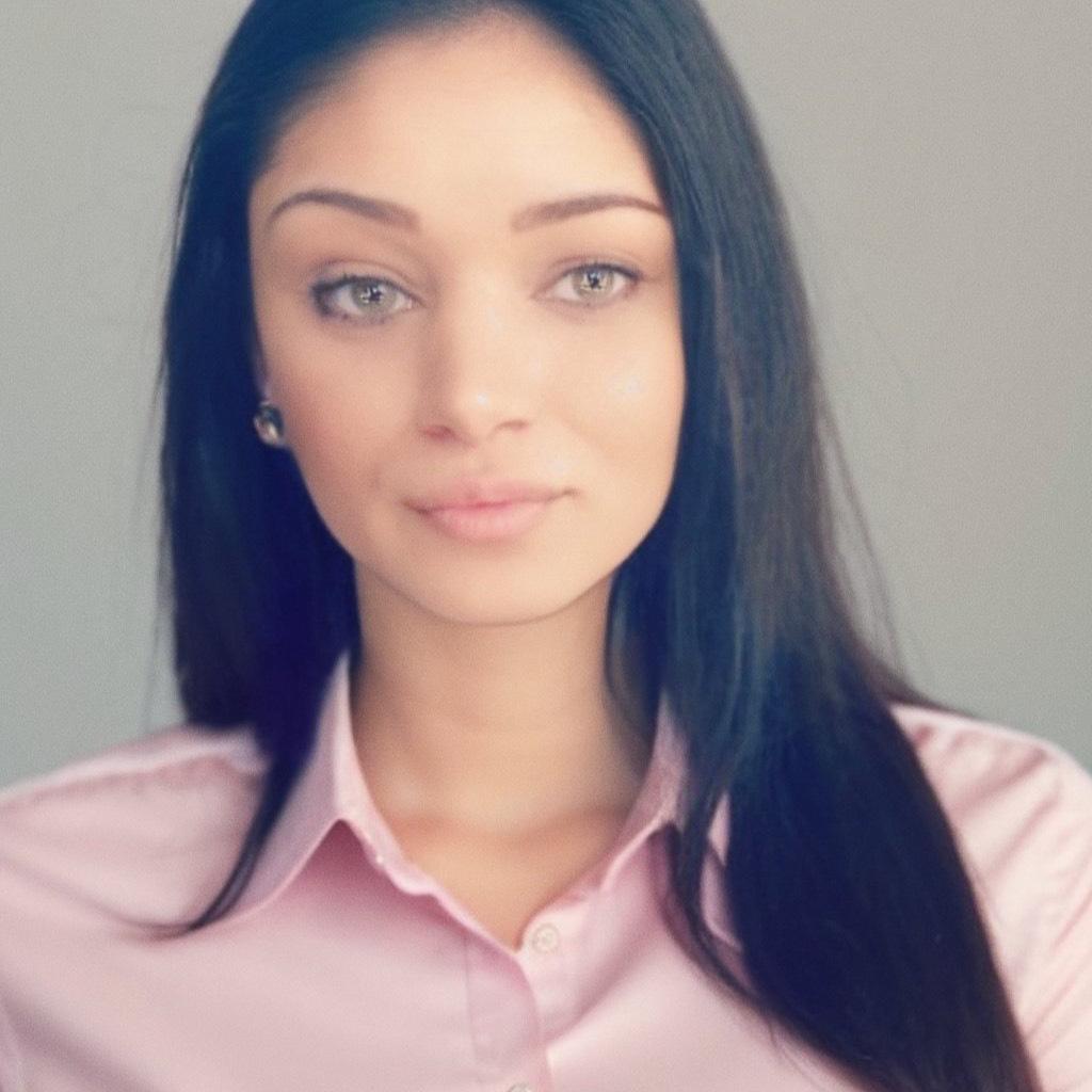 Jazmine Redden
