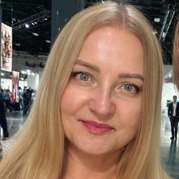 AGNIESZKA KOWALCZYK