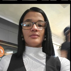 Aminta v Feliz