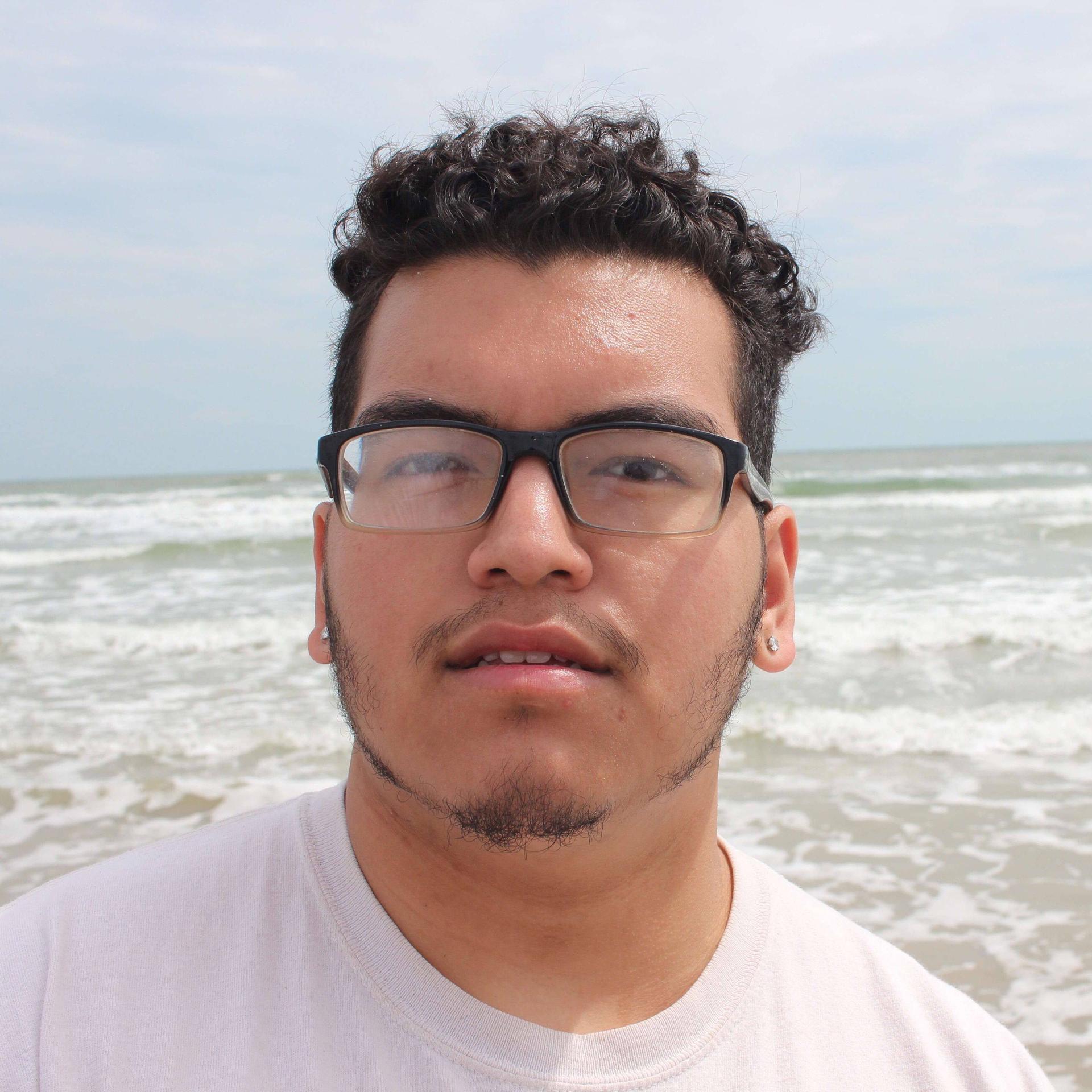Xavier J Gutierrez