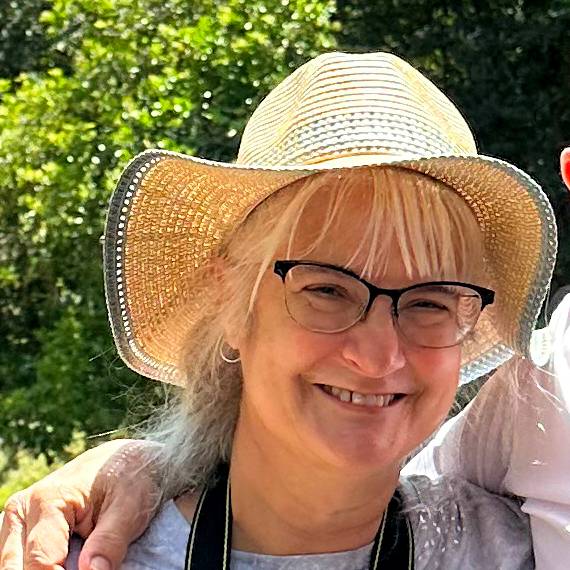 Lesley Kimble-Pildner