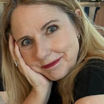 Carol Carlson