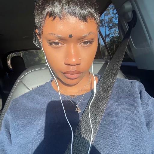 Briana Knight