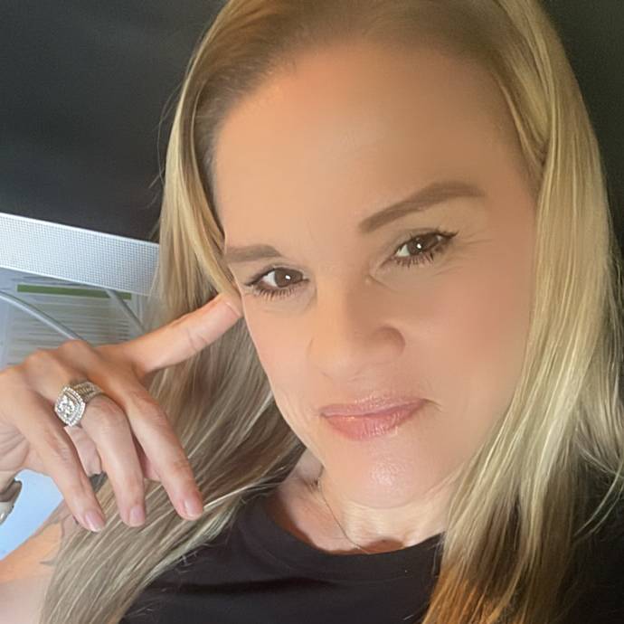 KRISTI DARVELL