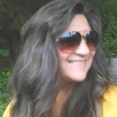 Lynda Johns