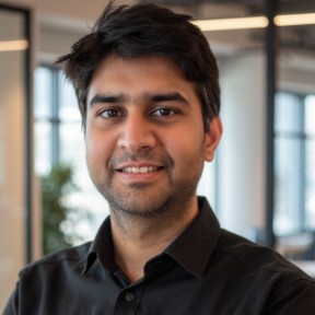VIGNESH KRISHNAMOORTHY