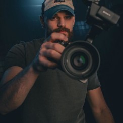 VICTOR VAZQUEZ