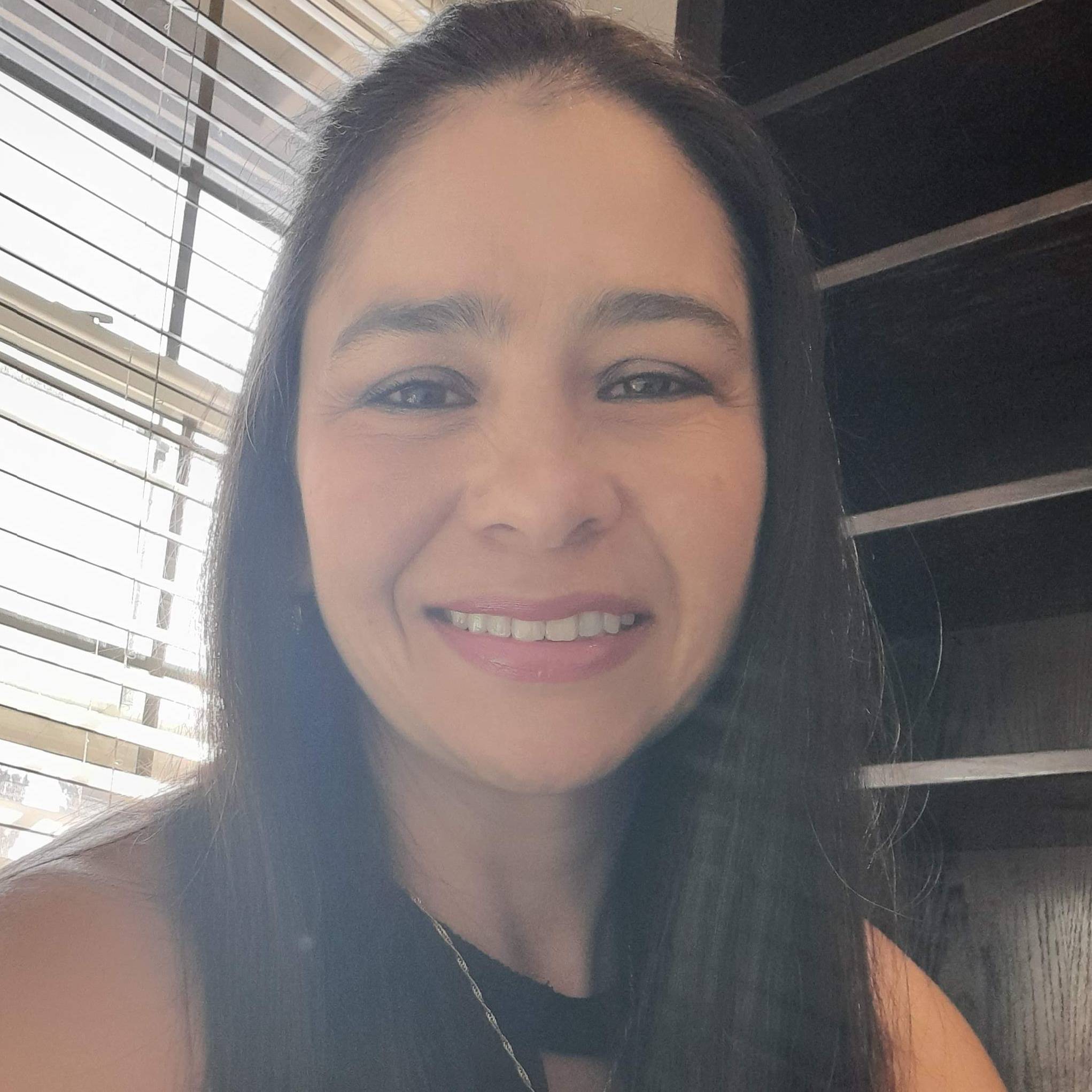 DIANA GONZALEZ