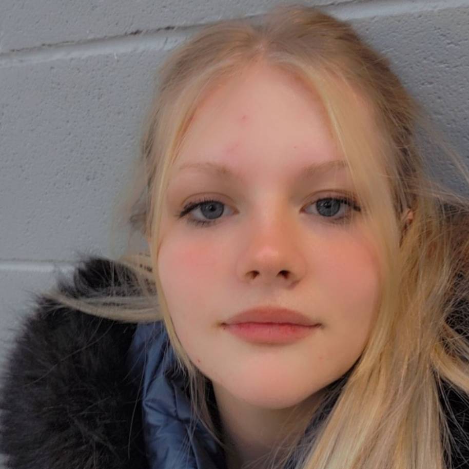Alivia Case