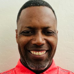 Carlos E Martinez
