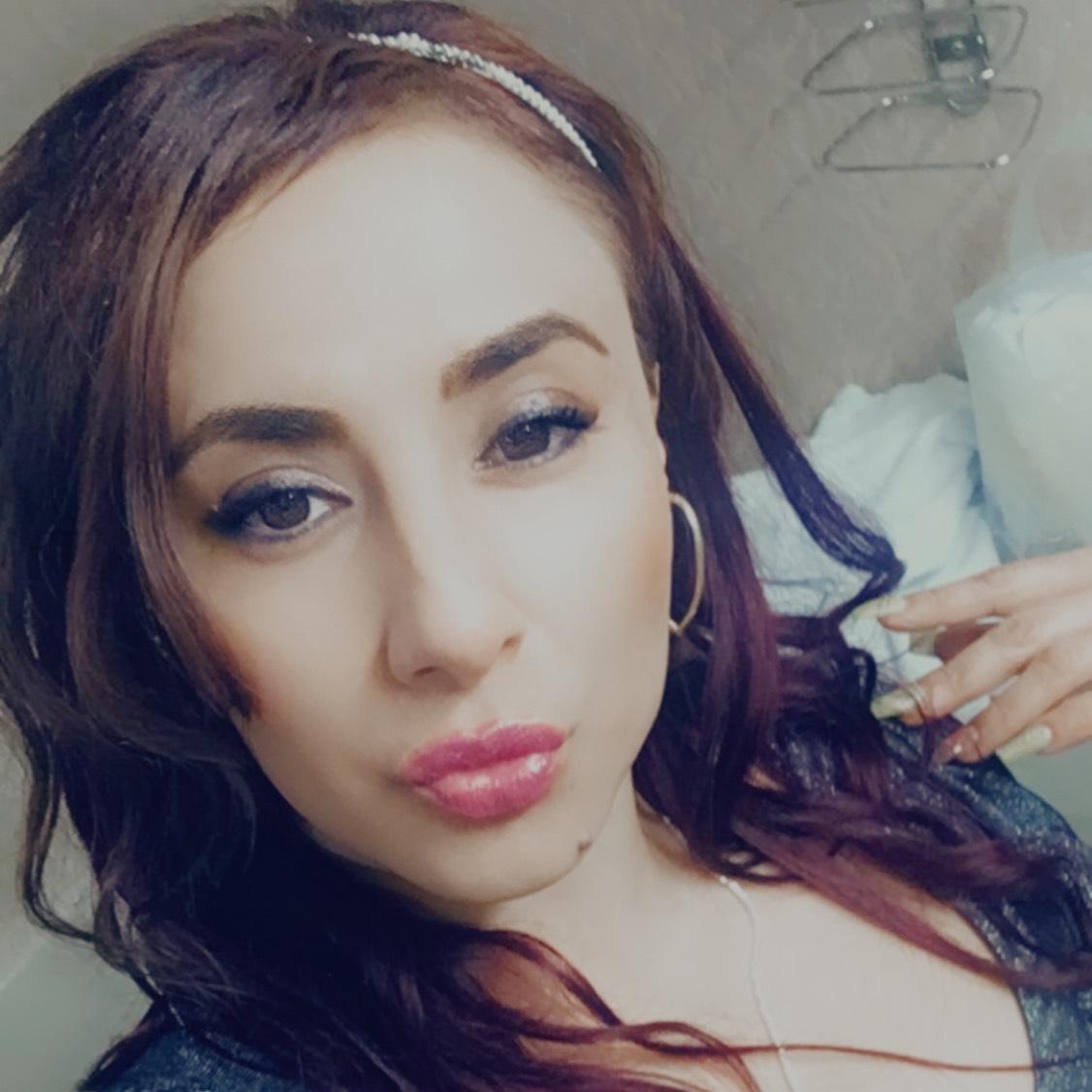 Claudia H Gonzalez