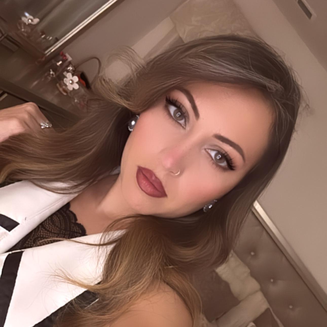 SOFIA AFZALI
