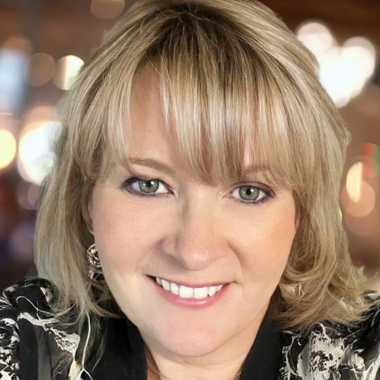 Deanna Carr