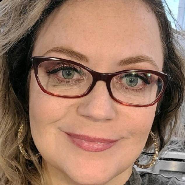 CARRIE KINNAMAN