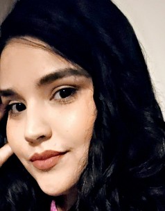 Laura Flores