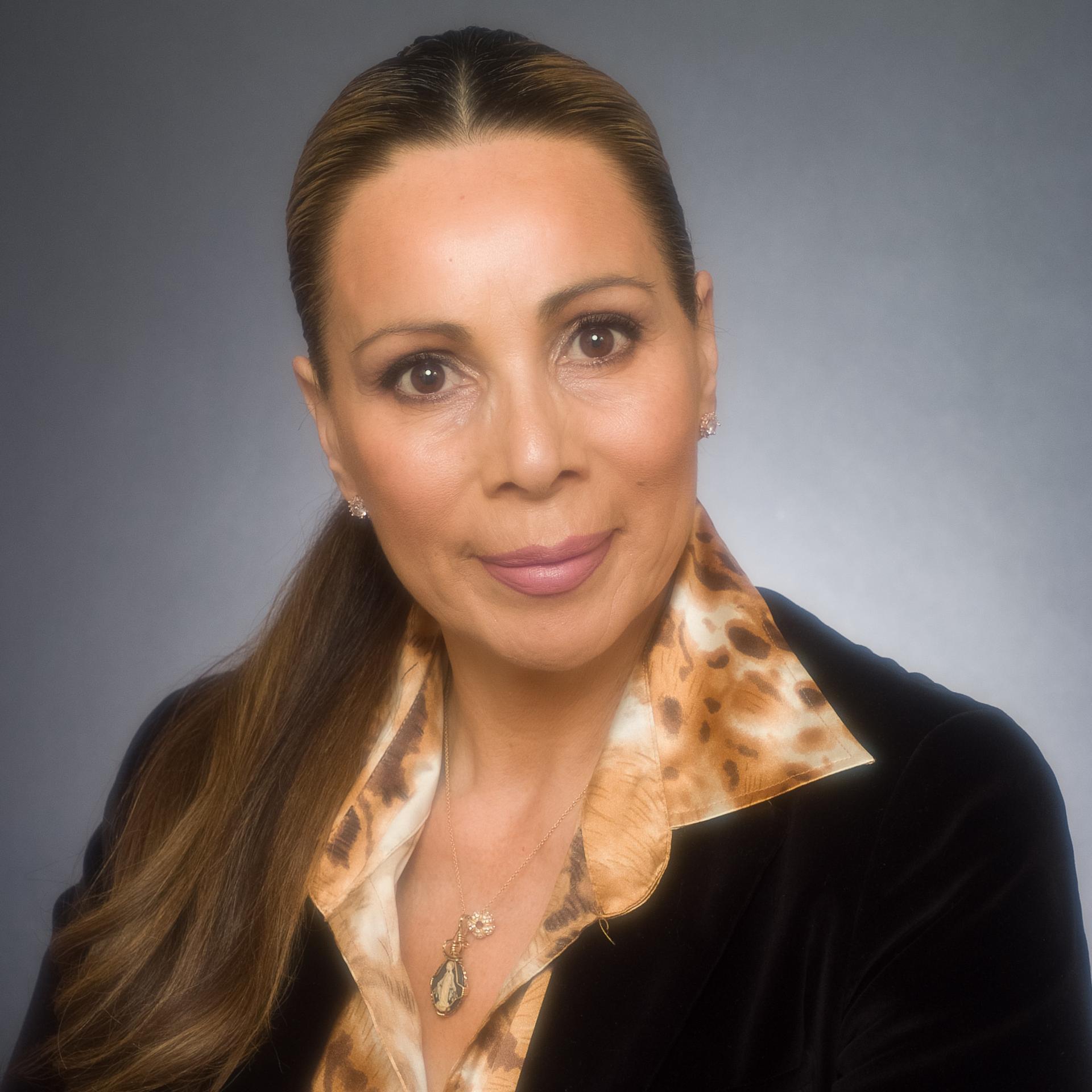 Manuella (Nelly) Medina