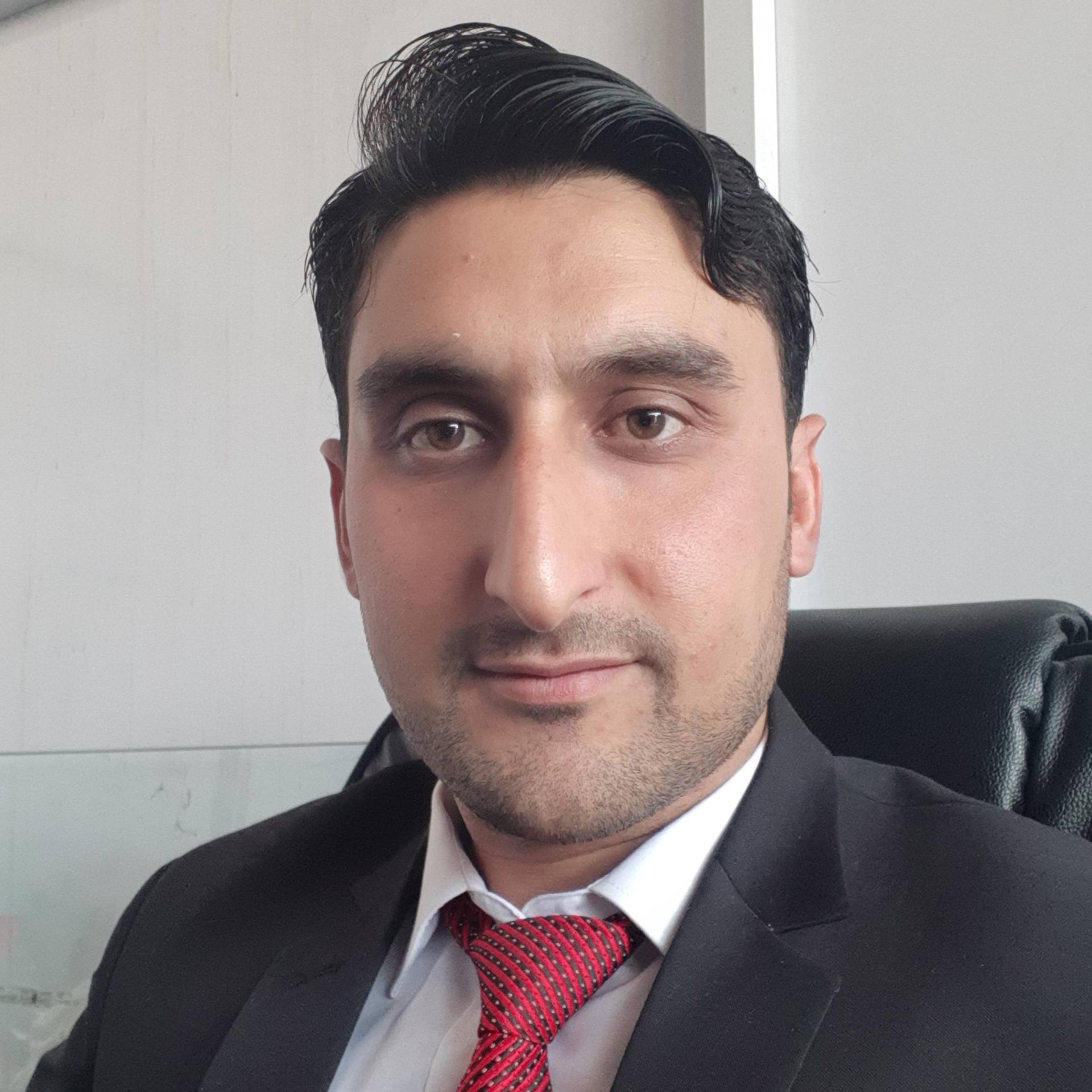 M Yousaf Safi