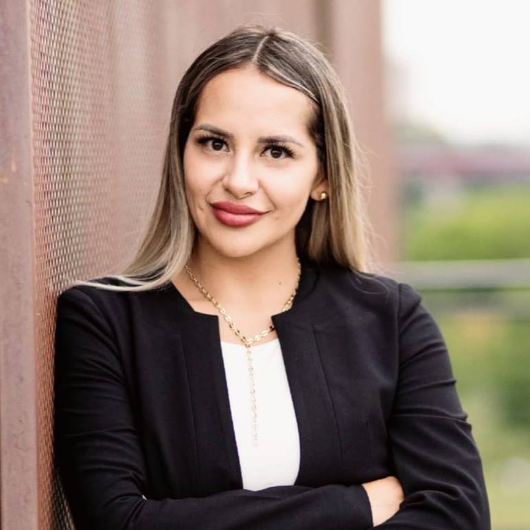 Maggie Albarati, CFP®