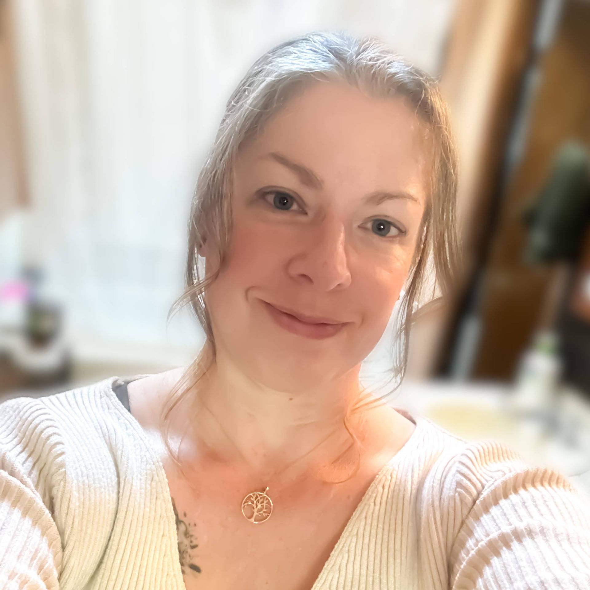 Amy Barnes