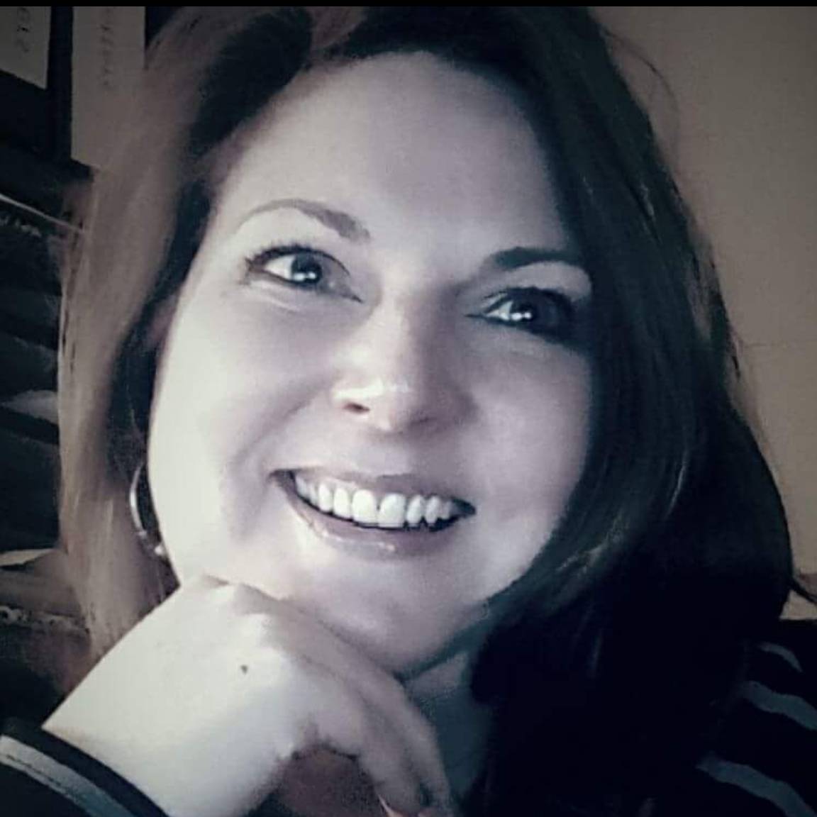 Laura J Wacaster