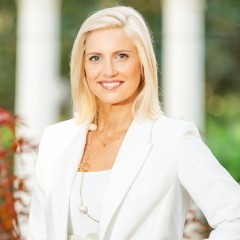 JENNIFER ADAMS