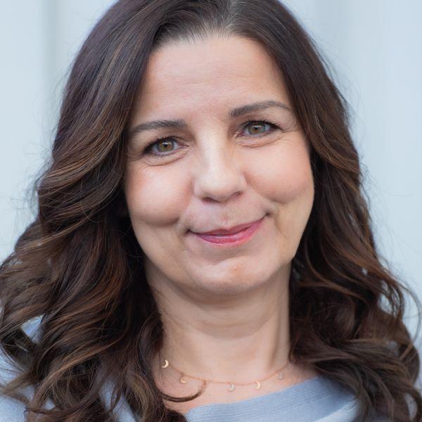Yana Khudyakova