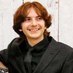 Ezgar Valdez