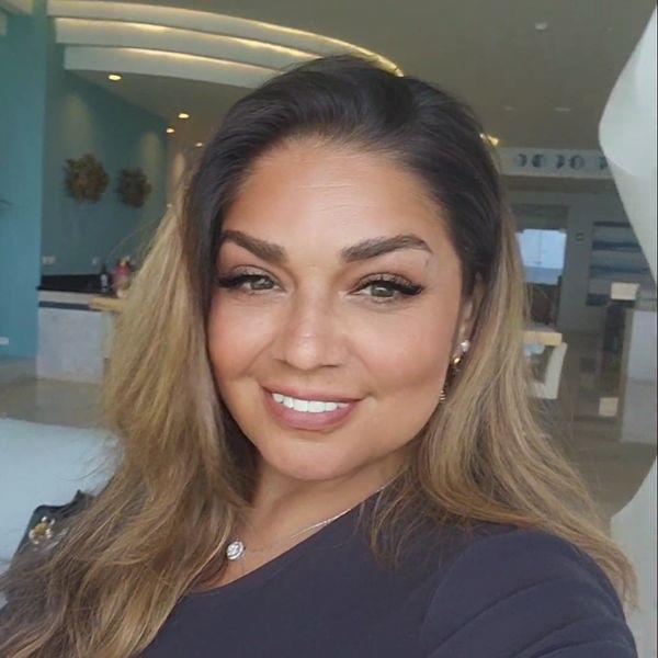PAULINE URIBE