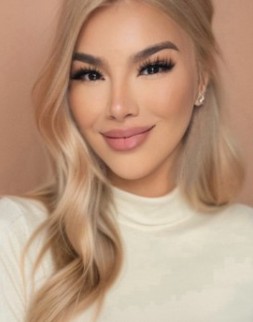 Eva Quinones