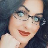 Amanda Dobbs