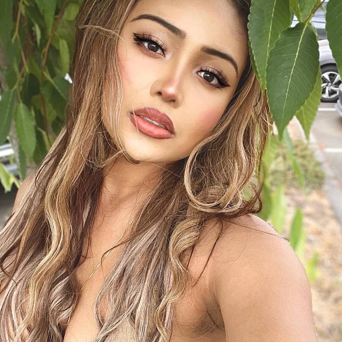 Desiray L Robinson