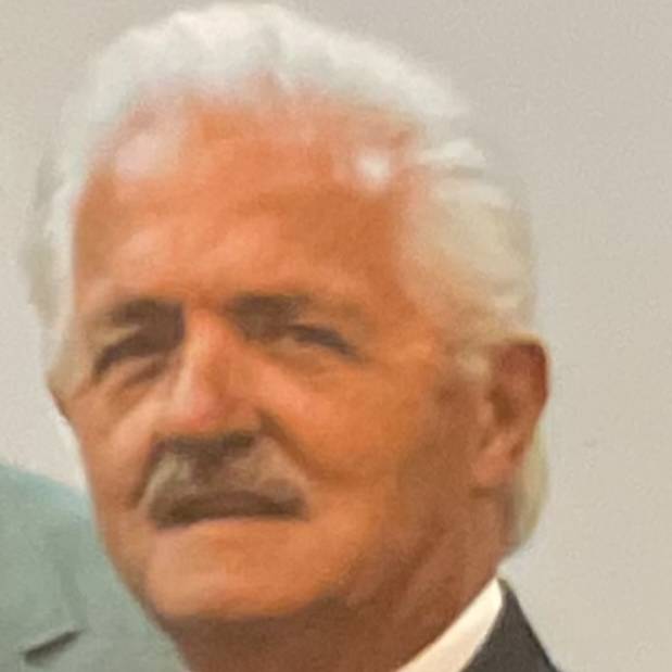 Wayne Lescalleet