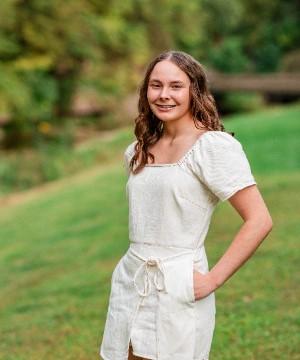 Elizabeth Reuter