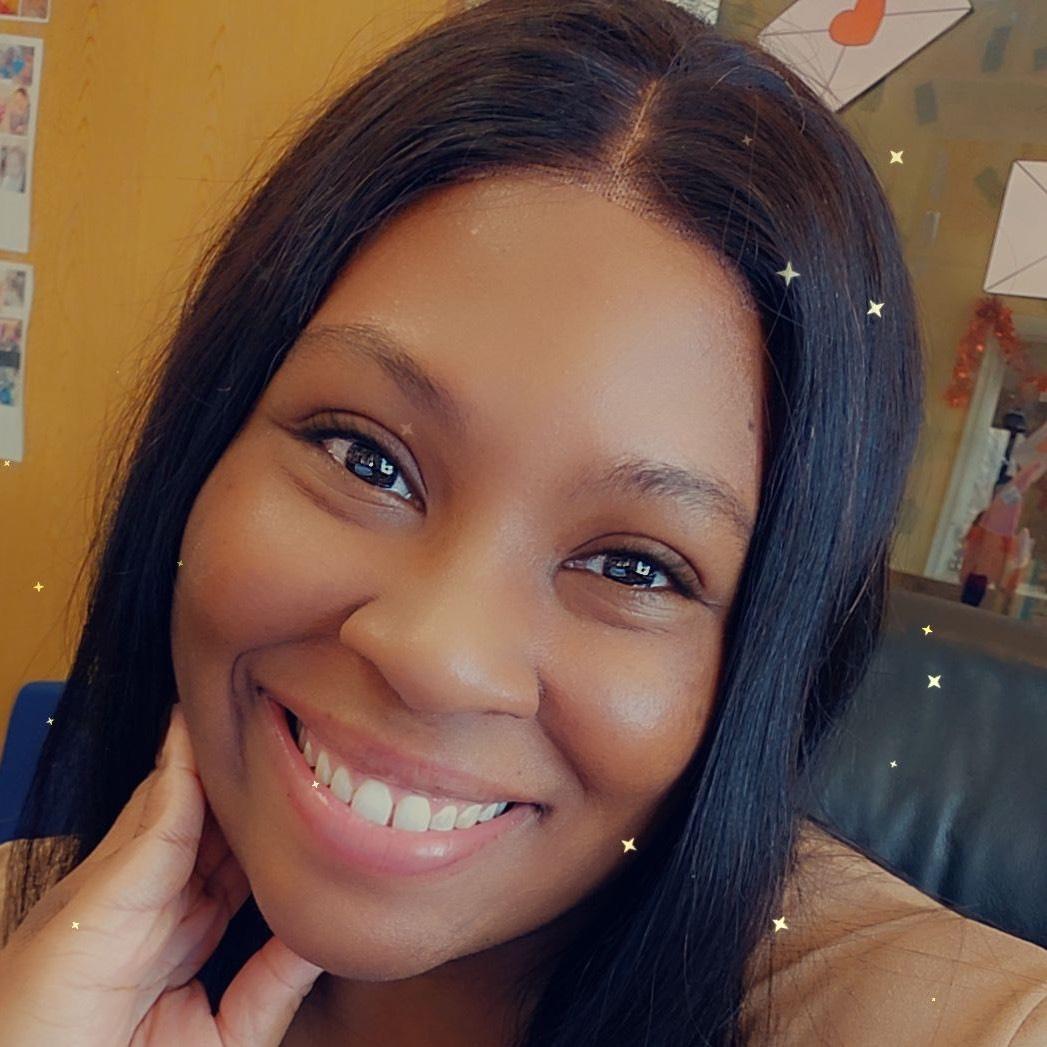 Nia Davis
