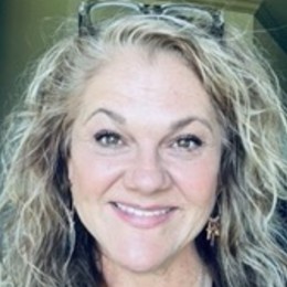 Shelly R Pollard