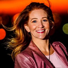 LORRAINE EVANS